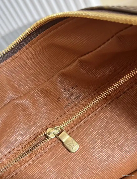 WIS BOULOGNE VUITTON LOUIS 0424